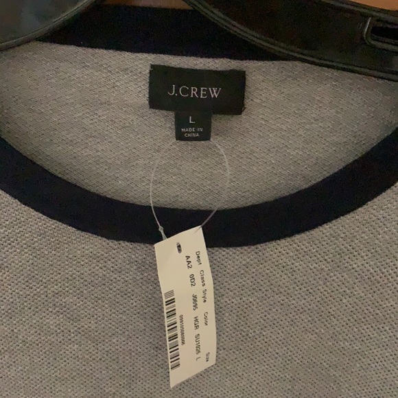 NWT Men’s J. Crew grey and navy long sleeve sweater - Picture 2 of 3